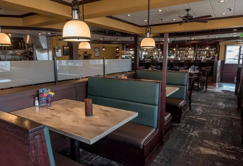 בית מלון כפרי The Landing