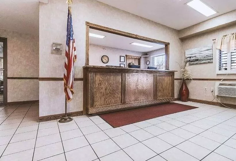 Motel Coratel Inn & Suites By Jasper Mccook