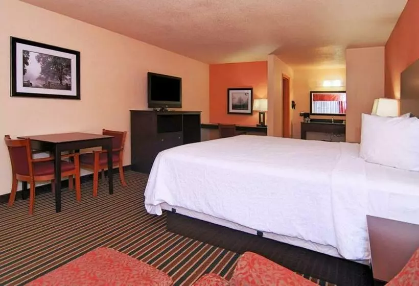 Palm Aire Hotel And Suites