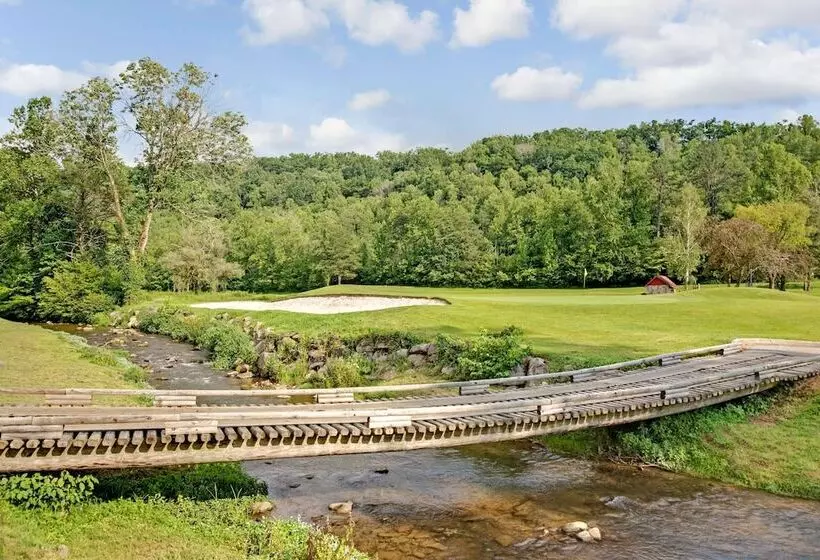 Курорт Hilton Vacation Club Bent Creek Golf Village Gatlinburg