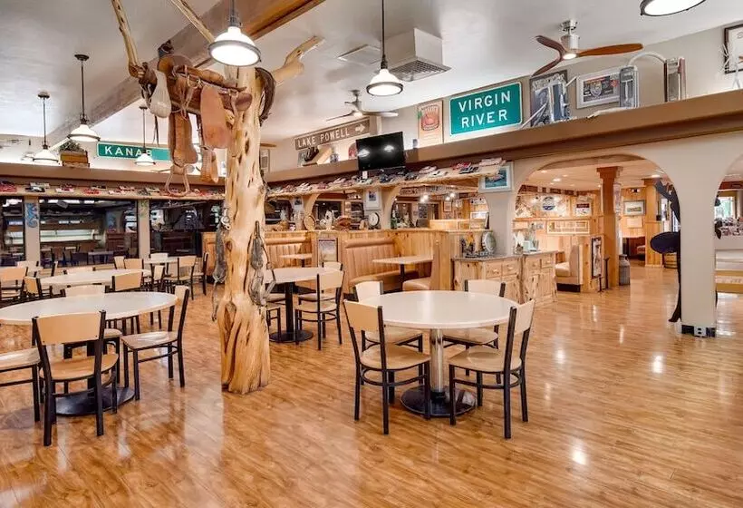 ホテル Best Western East Zion Thunderbird Lodge