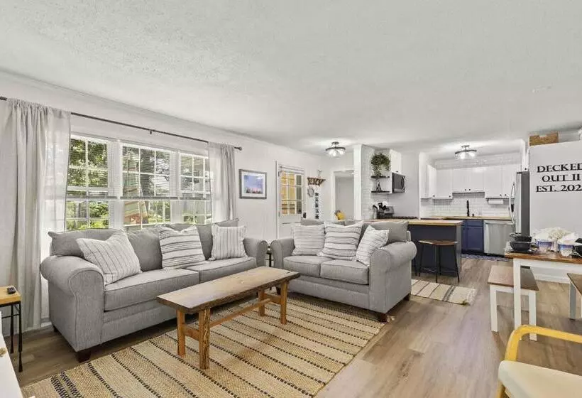 Hotelli Captain Gosnold Village