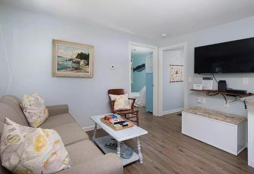 Hotelli Captain Gosnold Village