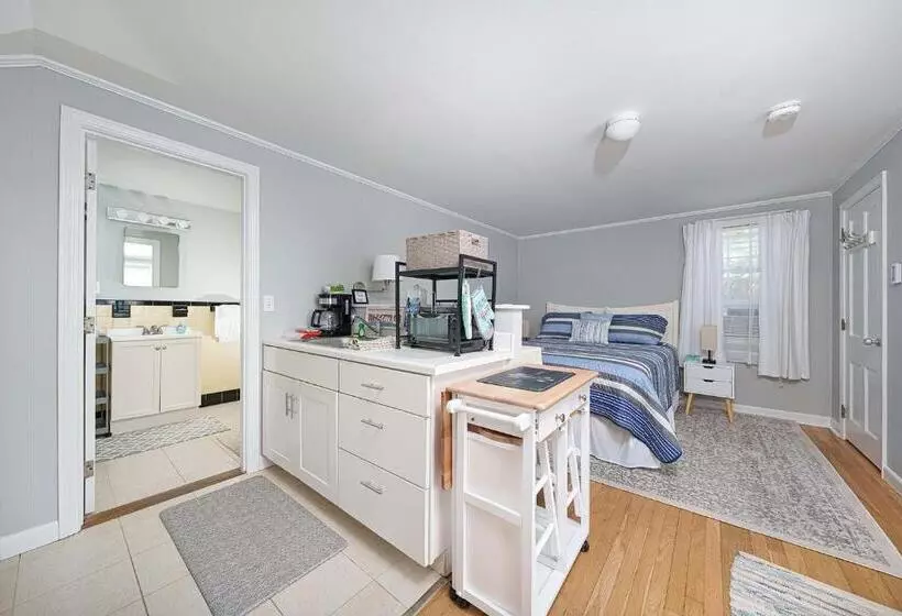 Hotelli Captain Gosnold Village