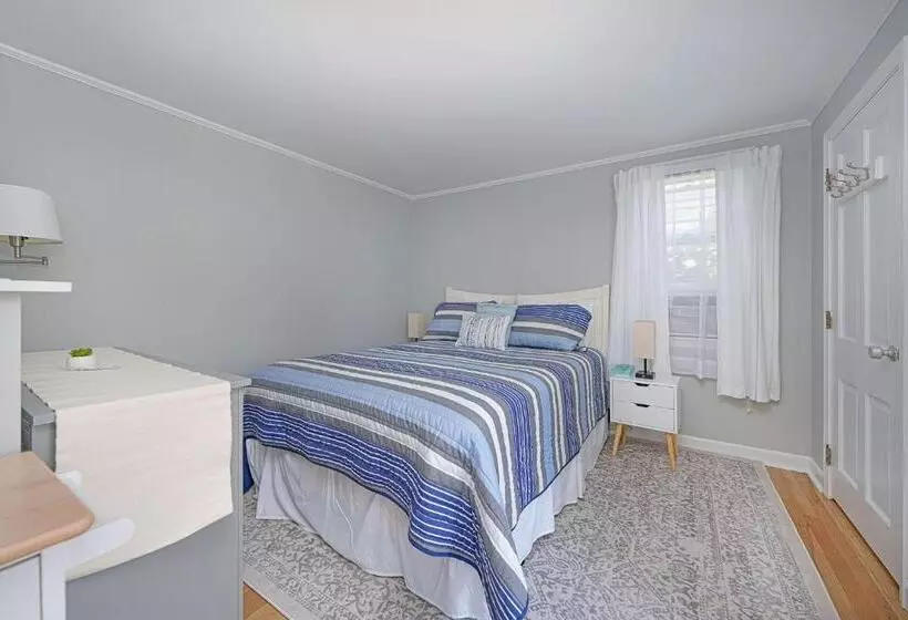 Hotelli Captain Gosnold Village