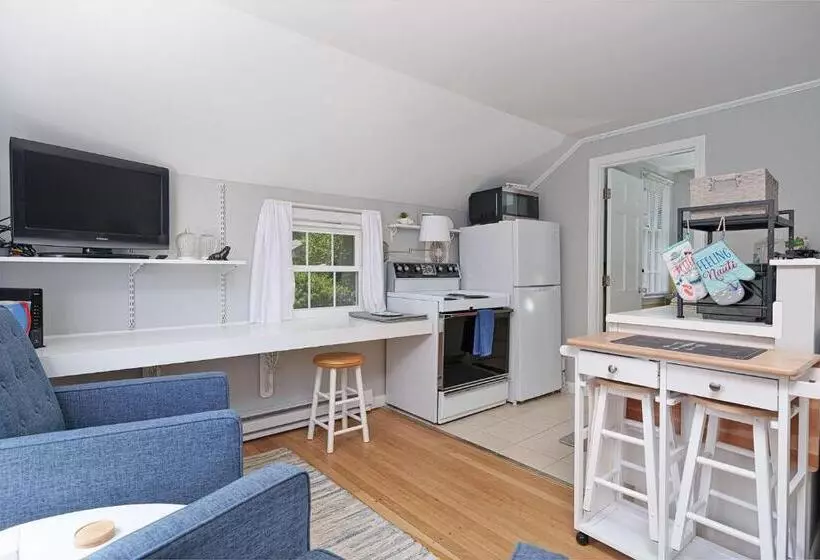 Hotelli Captain Gosnold Village