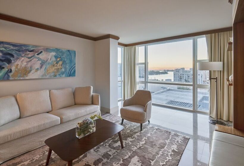 هتل Carillon Miami Wellness Resort