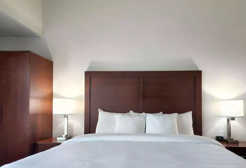 ホテル Comfort Suites Baymeadows Near Butler Blvd