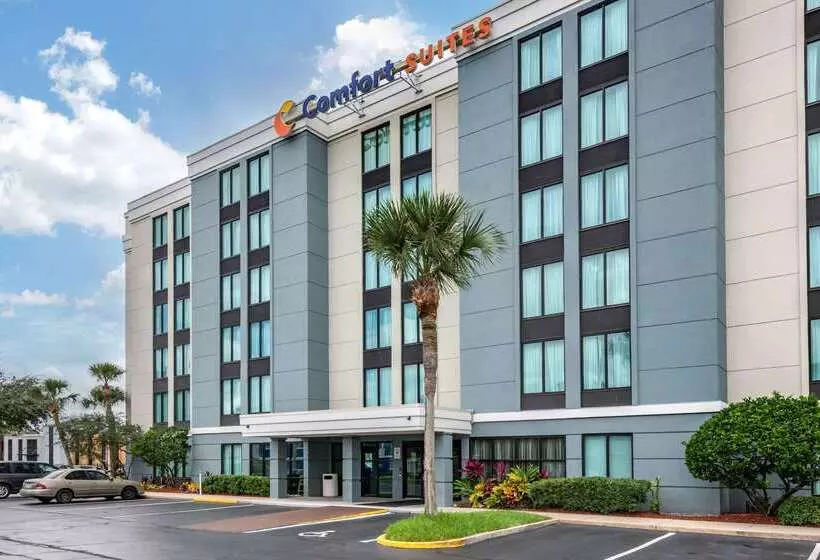 ホテル Comfort Suites Baymeadows Near Butler Blvd