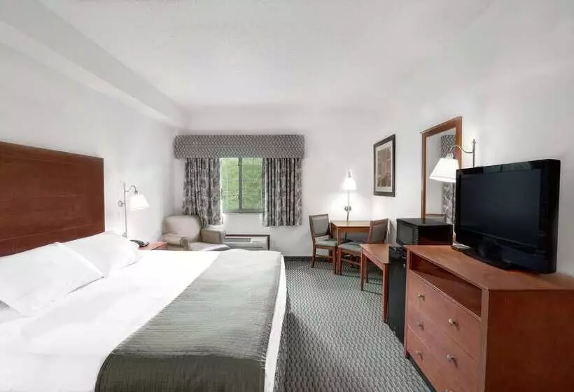 Szálloda Days Inn By Wyndham Carroll