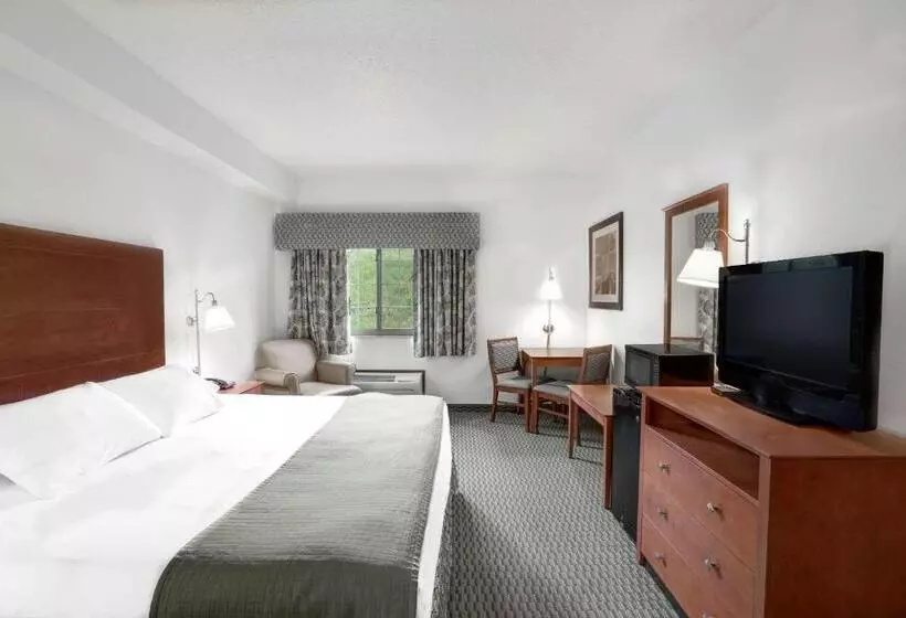 Szálloda Days Inn By Wyndham Carroll