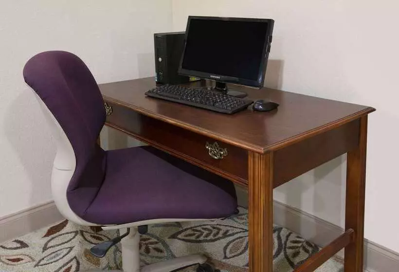 Отель Days Inn By Wyndham Mckinney