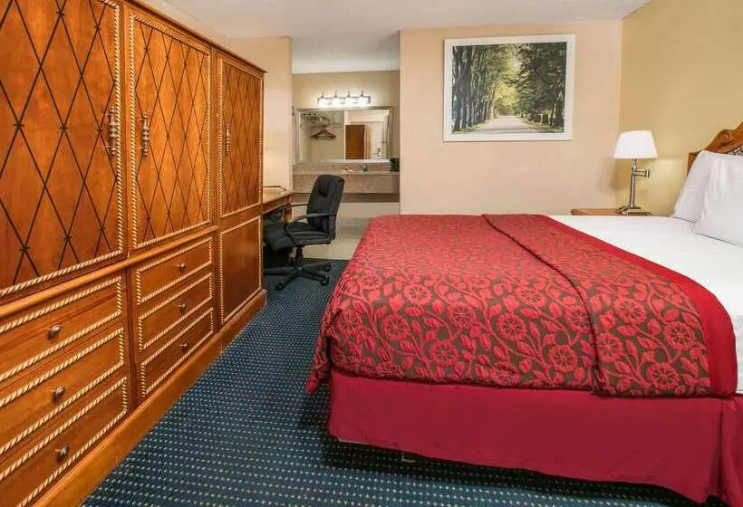 Отель Days Inn By Wyndham Mckinney