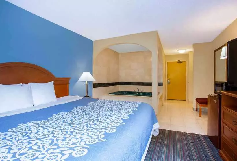 酒店 Days Inn By Wyndham Runnemede Philadelphia Area