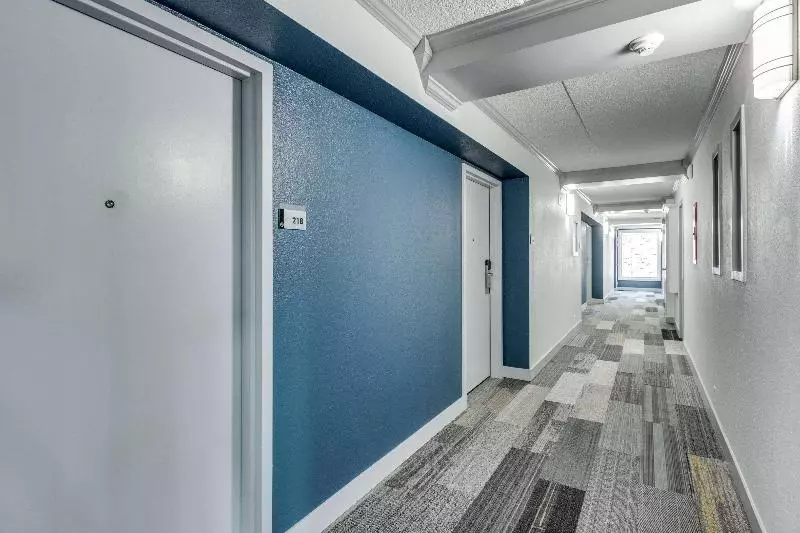 Otel Days Inn & Suites By Wyndham Spokane