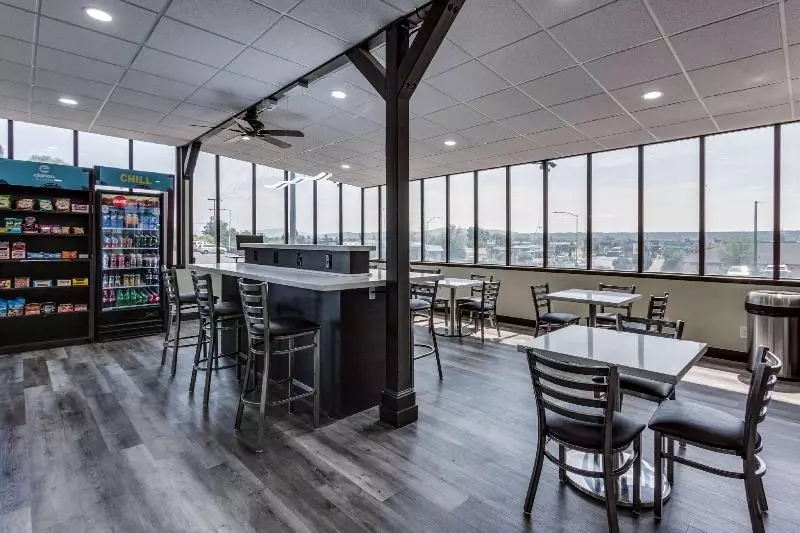 Otel Days Inn & Suites By Wyndham Spokane