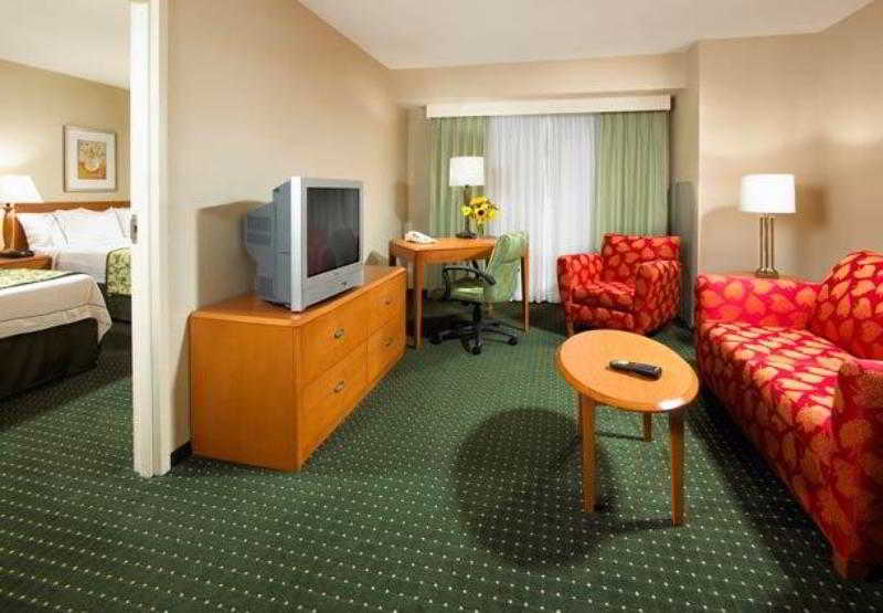 هتل Fairfield Inn Sacramento Cal Expo