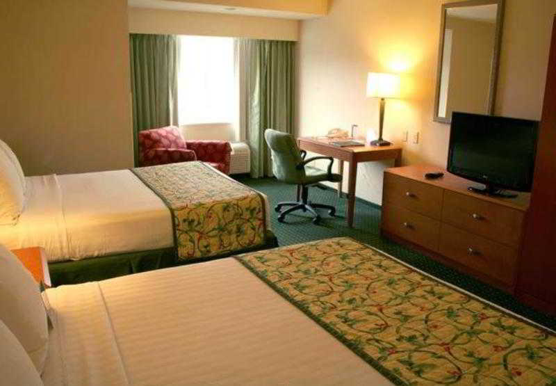 هتل Fairfield Inn Sacramento Cal Expo