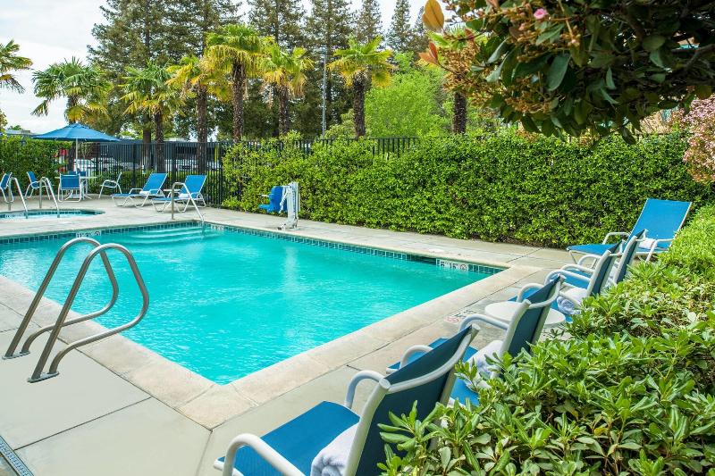 هتل Fairfield Inn Sacramento Cal Expo