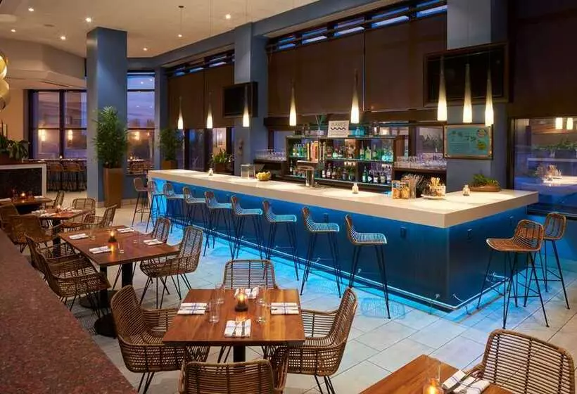 酒店 Hilton Cocoa Beach Oceanfront