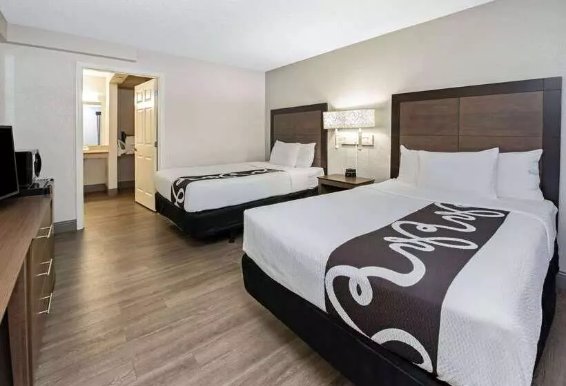 בית מלון כפרי La Quinta Inn By Wyndham West Palm Beach  Florida Turnpike