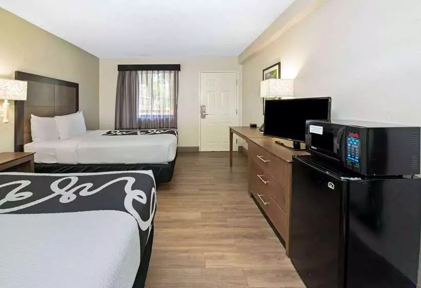 בית מלון כפרי La Quinta Inn By Wyndham West Palm Beach  Florida Turnpike