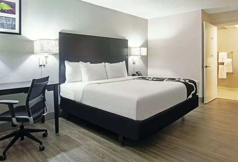 בית מלון כפרי La Quinta Inn By Wyndham West Palm Beach  Florida Turnpike