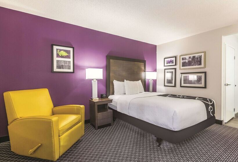 هتل La Quinta By Wyndham Atlanta Midtown Buckhead