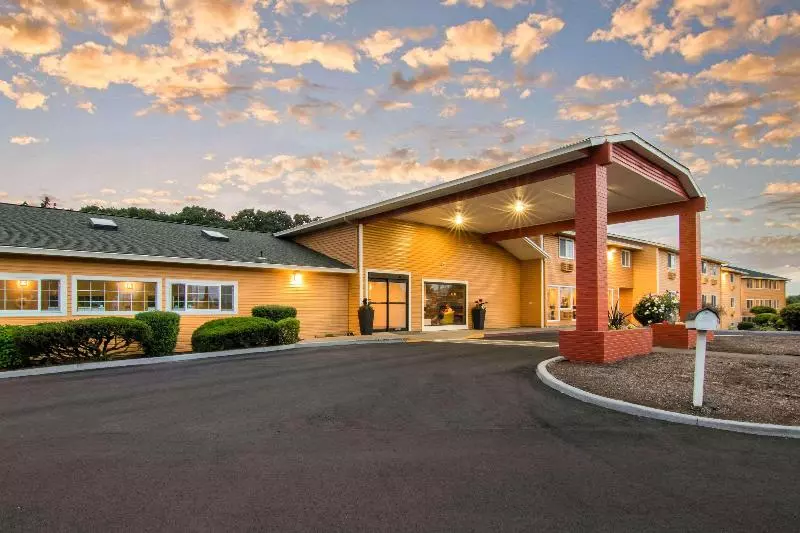 Otel Quality Inn & Suites Albany Corvallis