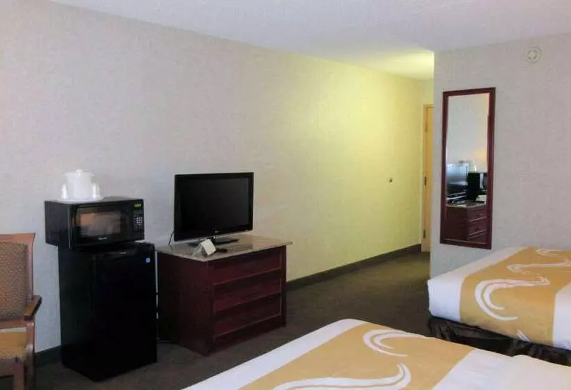 فندق Quality Inn & Suites Downtown   University Area