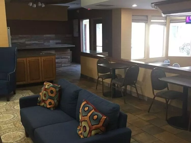 فندق Quality Inn & Suites Downtown   University Area