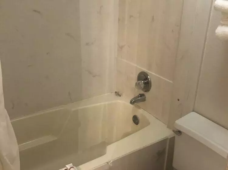 Szálloda Swiss Chalet Inn