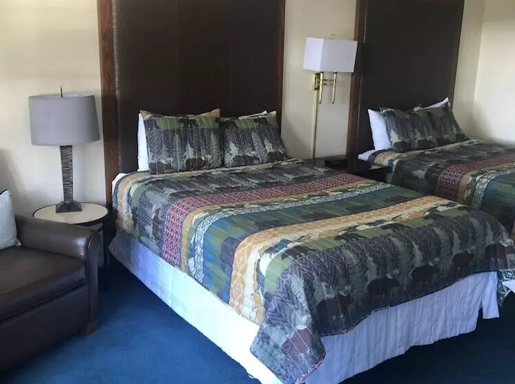 Szálloda Swiss Chalet Inn