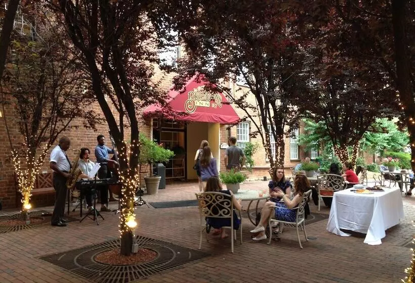 בית מלון כפרי The Historic Brookstown Inn, Trademark Collection By Wyndham