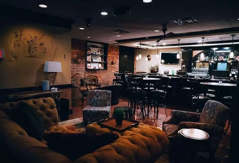 בית מלון כפרי The Historic Brookstown Inn, Trademark Collection By Wyndham