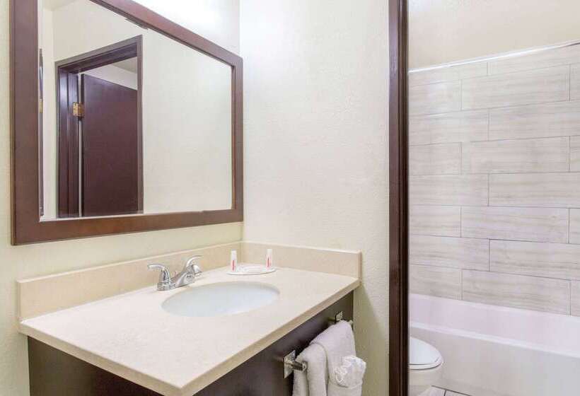 هتل Days Inn By Wyndham Las Vegas Airport Near The Strip