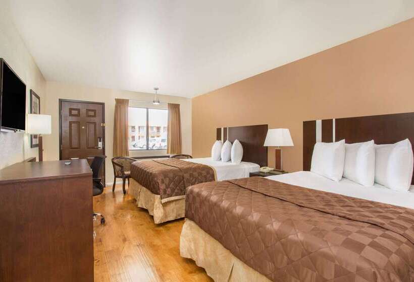 هتل Days Inn By Wyndham Las Vegas Airport Near The Strip