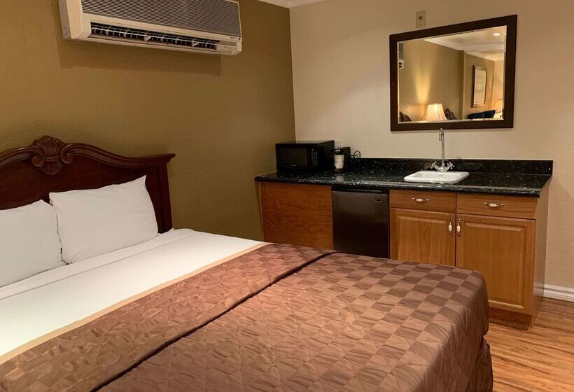 هتل Days Inn By Wyndham Las Vegas Airport Near The Strip