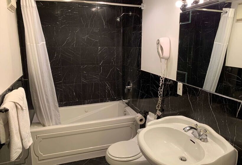 هتل Days Inn By Wyndham Las Vegas Airport Near The Strip