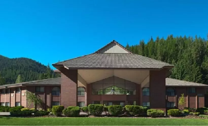 Отель Wallace Inn