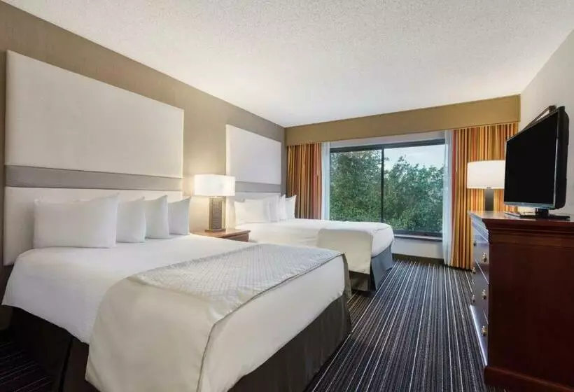 בית מלון כפרי Sonesta Suites Dallas Park Central