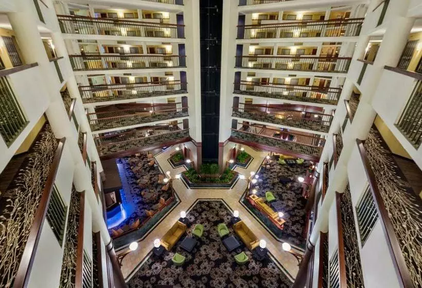 בית מלון כפרי Sonesta Suites Dallas Park Central