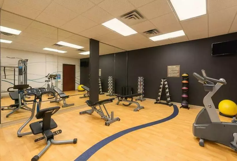 בית מלון כפרי Sonesta Suites Dallas Park Central