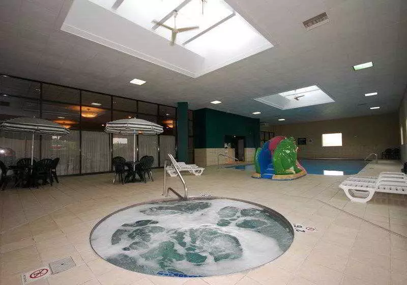 Ramkota Hotel Watertown