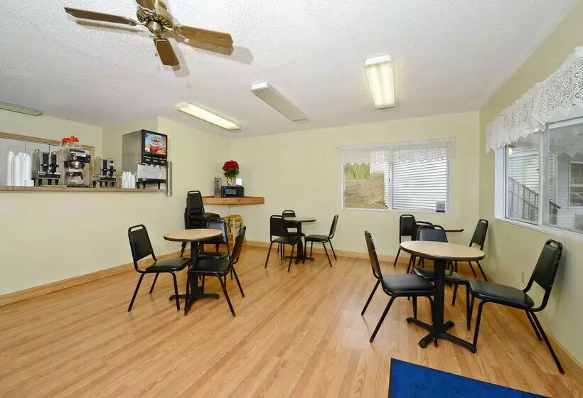 فندق Americas Best Value Inn Saint Ignace