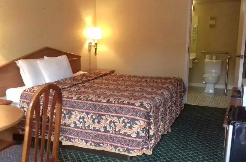 Szálloda Budgetel Inn And Suites