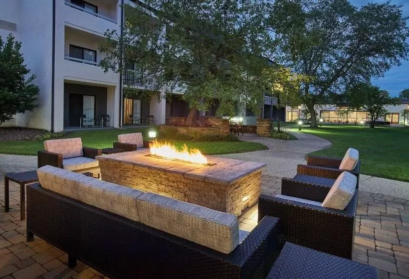 ホテル Courtyard Chicago Lincolnshire