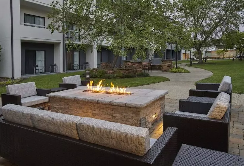 ホテル Courtyard Chicago Lincolnshire