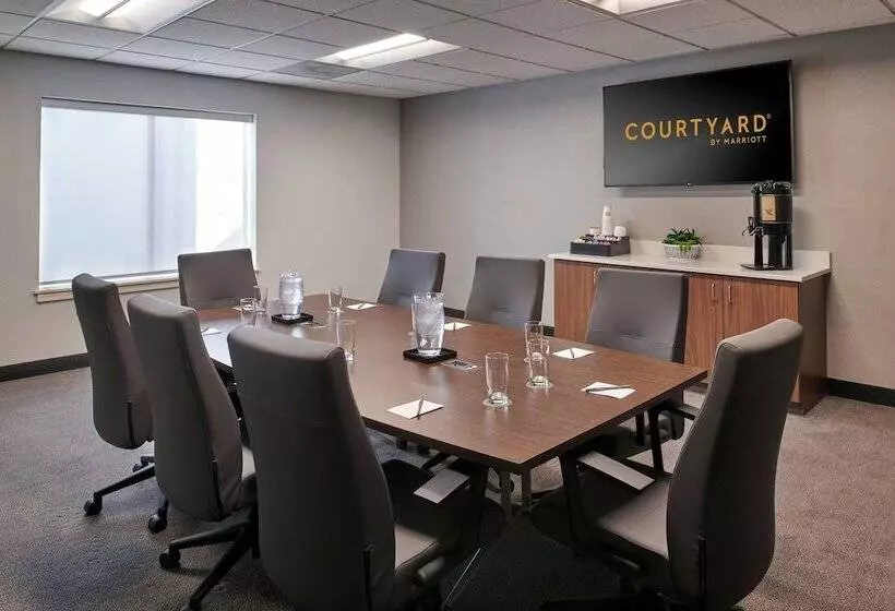ホテル Courtyard Chicago Lincolnshire