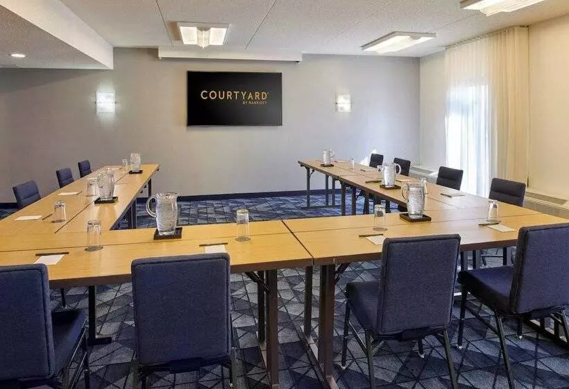 ホテル Courtyard Chicago Lincolnshire